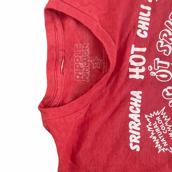 Sriracha graphic t-shirt top tee large - Picture 3 of 4